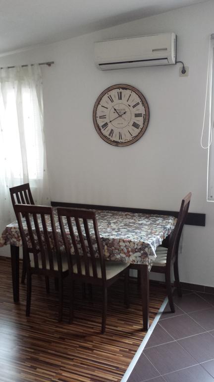 Nana Apartment *