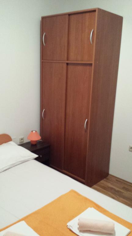Nana * Biograd Na Moru