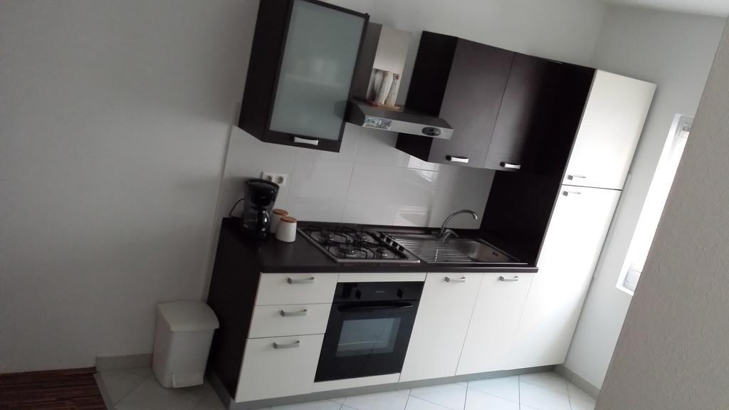 Apartment Nana Biograd Na Moru
